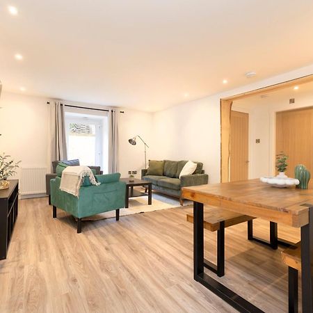 Joivy 3Br Flat In Haymarket With Free Parking Edinburgh Bagian luar foto